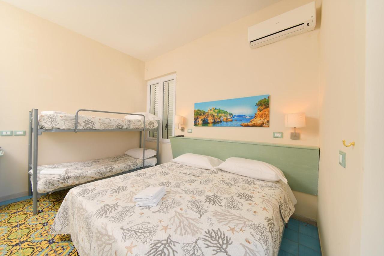 Albergo Atlantic イスキア島 エクステリア 写真