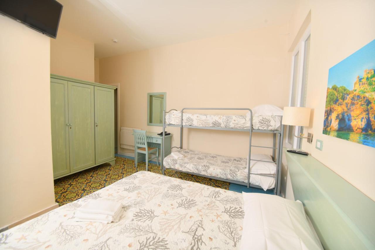 Albergo Atlantic イスキア島 エクステリア 写真